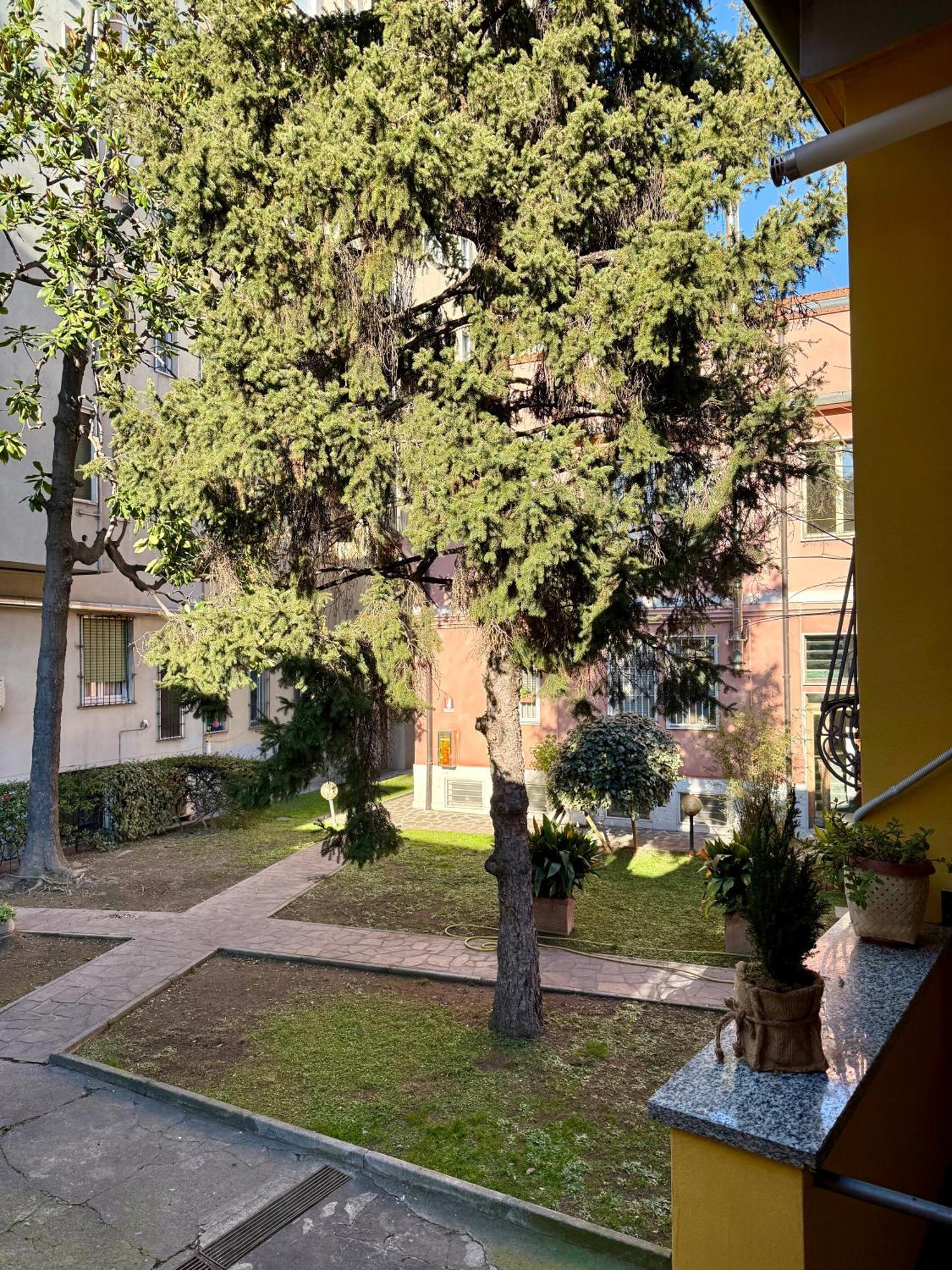 Gionas - Casa Indipendente In Zona Strategica Villa Milaan Buitenkant foto